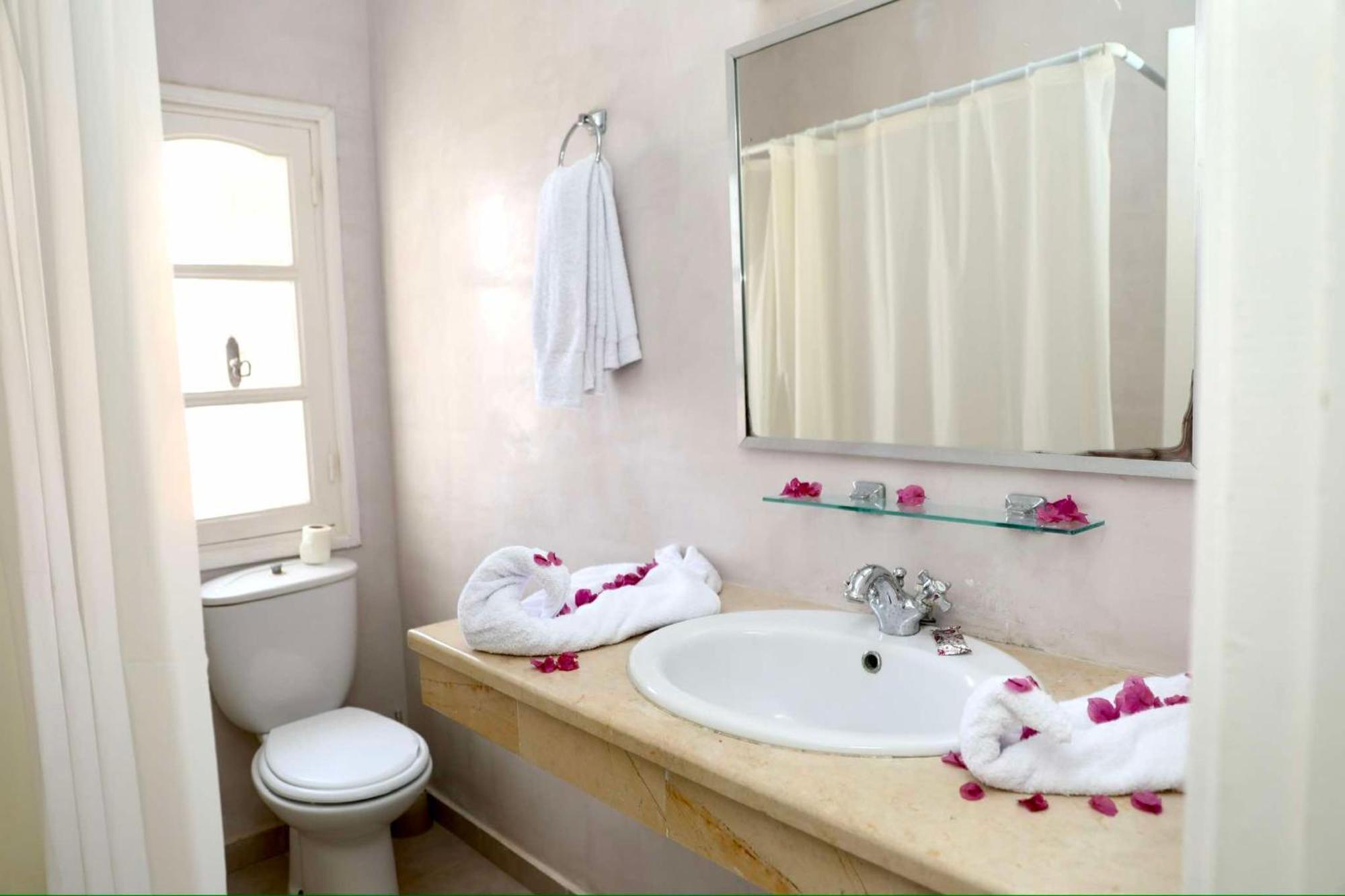 Appart Hotel Rodes Mezraia Екстер'єр фото